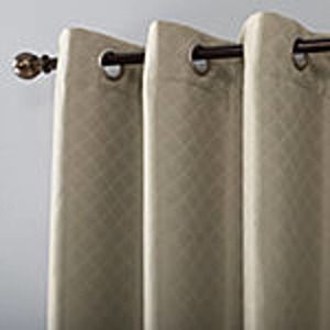 Sun Zero Theater Blackout Lined 52" x 84" Curtain